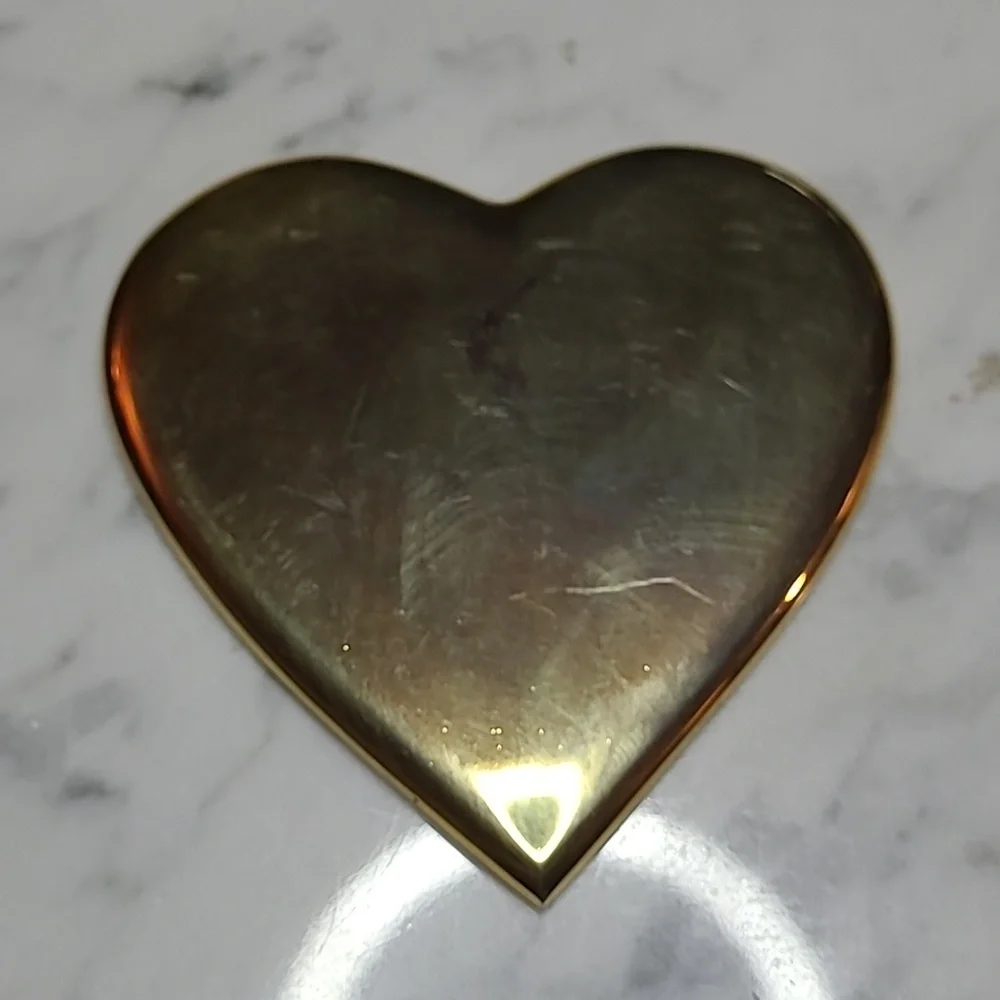 Gold Plated Heart Paper Weight G::48 (111)